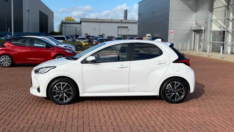 Toyota Yaris 1.5 Hybrid Design 5dr CVT Hybrid Hatchback